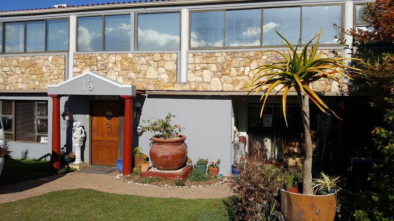 4 Bedroom Property for Sale in Stilbaai Wes Western Cape
